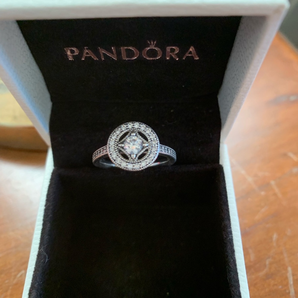 Pandora Ring